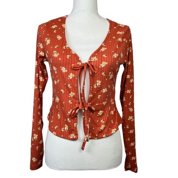 NWT No Comment Tie Front Top Rust Orange w/yellow flowers ribbed Size Medium - Picture 1 of 9